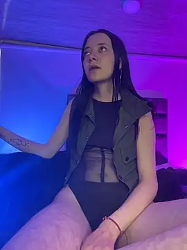 Isabella 21x online show from 04.16.26