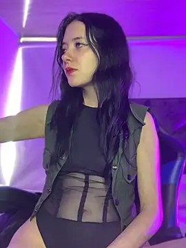 Isabella 21x online show from 05.12.26
