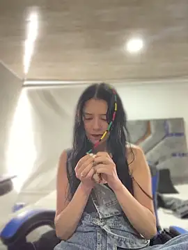 Isabella 21x online show from 05.28.26