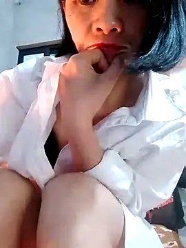 Snapshot of Aninyin22 chatting on 01.17.25 Aninyin22 online show from 01.17.25