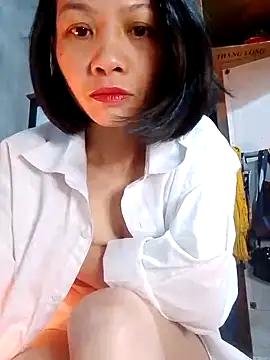 Snapshot of Aninyin22 chatting on 02.06.25 Aninyin22 online show from 02.06.25