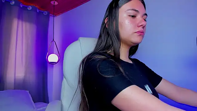 Snapshot of mia_nevaeh chatting on 02.06.26 mia nevaeh online show from 02.06.26