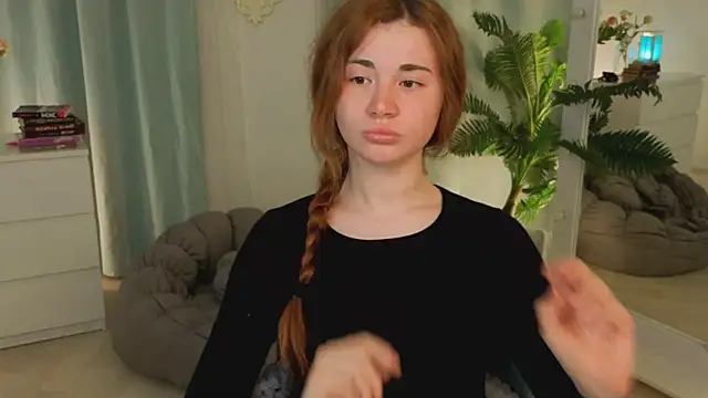 Snapshot of Freckle_Diyana chatting on 06.01.26 Freckle Diyana online show from 06.01.26