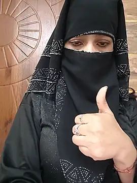 Snapshot of Noorkhatoon chatting on 05.18.26 Noorkhatoon online show from 05.18.26