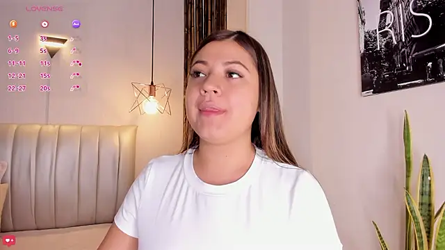 Snapshot of Zuzu_sweet chatting on 02.19.26 Zuzu sweet online show from 02.19.26