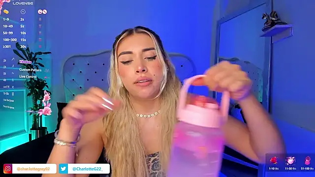 charlotte  grey online show from 03.04.25