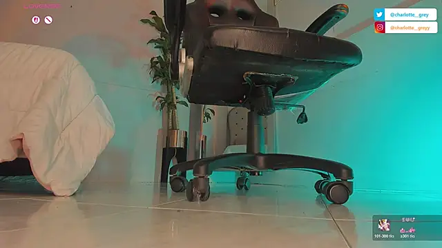 charlotte  grey online show from 10.27.25