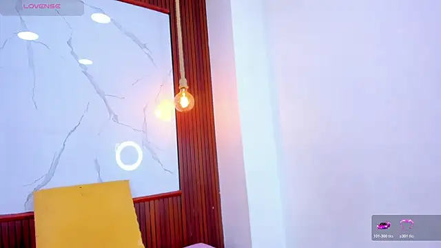 Mia thompson 19 online show from 04.10.26