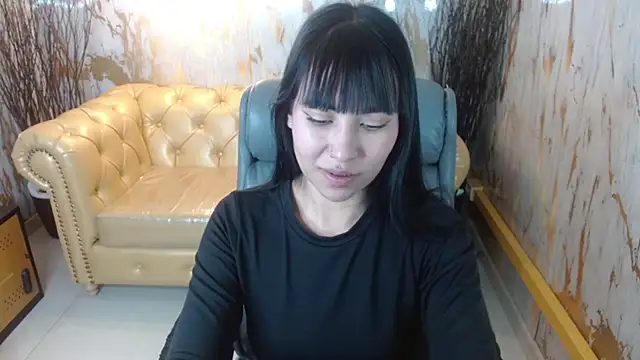 Snapshot of marilin_a chatting on 12.10.24 marilin a online show from 12.10.24