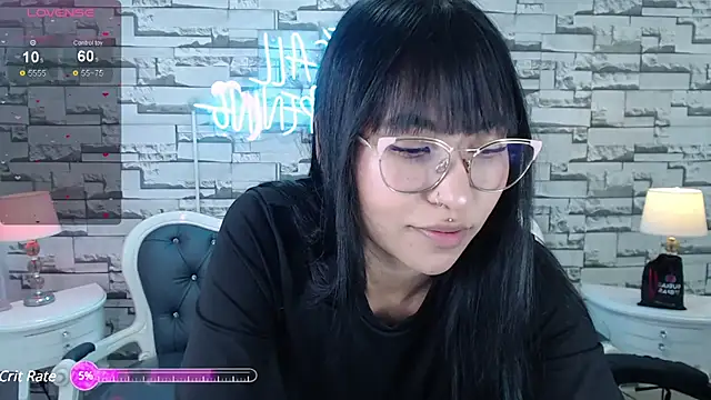 Snapshot of marilin_a chatting on 12.23.24 marilin a online show from 12.23.24