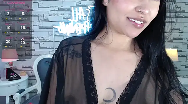 Snapshot of marilin_a chatting on 01.11.25 marilin a online show from 01.11.25