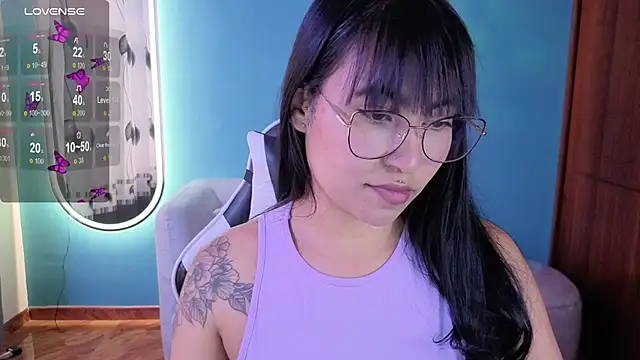 Snapshot of marilin_a chatting on 10.16.25 marilin a online show from 10.16.25