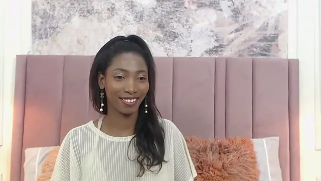 Snapshot of SabrinaDevill chatting on 03.20.25 SabrinaDevill online show from 03.20.25