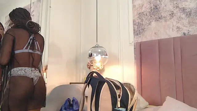 Snapshot of SabrinaDevill chatting on 06.16.26 SabrinaDevill online show from 06.16.26