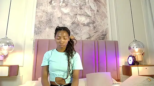 Snapshot of SabrinaDevill chatting on 06.30.26 SabrinaDevill online show from 06.30.26