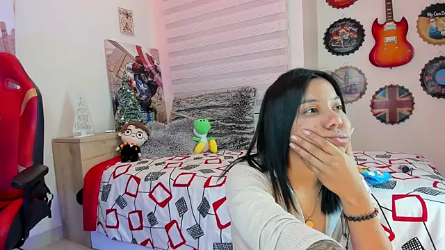 Snapshot of madelyn_rose_ chatting on 12.12.24 madelyn rose online show from 12.12.24