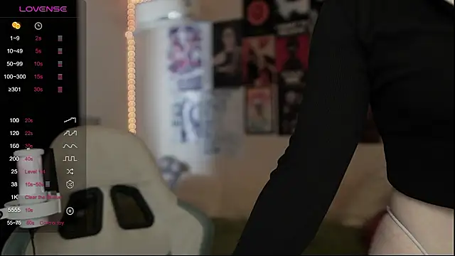 Snapshot of Traharaa chatting on 02.09.26 Traharaa online show from 02.09.26