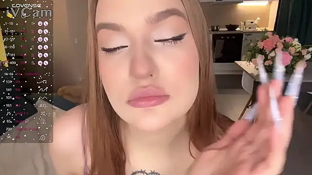 CarolineLovers online show from 02.11.25