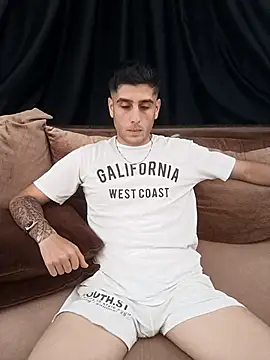 arenn1997 online show from 10.13.25