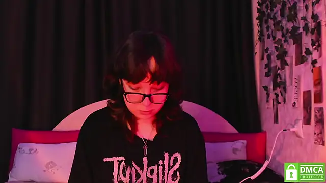 dreamgirllovee online show from 09.23.25