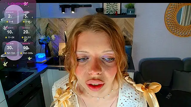 Snapshot of Hannah_Carr chatting on 05.10.26 Hannah Carr online show from 05.10.26