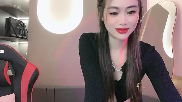 Snapshot of witch-39 chatting on 12.22.24 witch-39 online show from 12.22.24