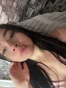 Snapshot of corallwells chatting on 02.24.26 corallwells online show from 02.24.26