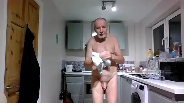 Snapshot of jimmybenido chatting on 11.29.25 jimmybenido online show from 11.29.25