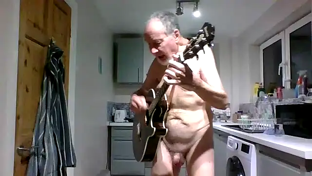 Snapshot of jimmybenido chatting on 01.05.26 jimmybenido online show from 01.05.26