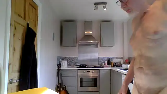 Snapshot of jimmybenido chatting on 05.04.26 jimmybenido online show from 05.04.26