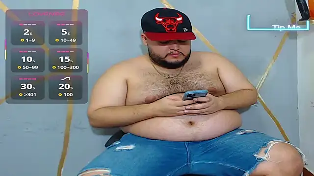 Snapshot of damian_chubby chatting on 10.02.25 damian chubby online show from 10.02.25