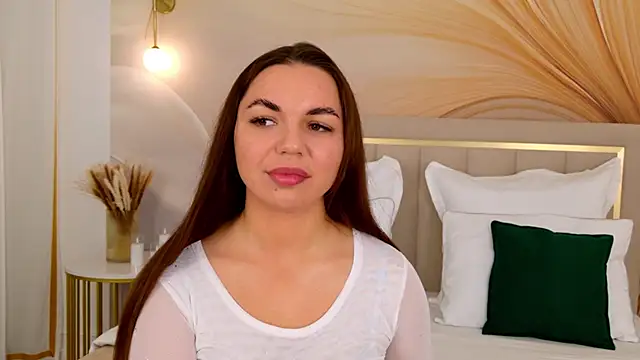 Snapshot of CamillaLarson chatting on 05.27.26 CamillaLarson online show from 05.27.26