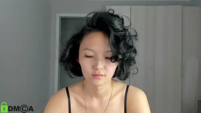 Snapshot of ailey_chao chatting on 02.03.25 ailey chao online show from 02.03.25