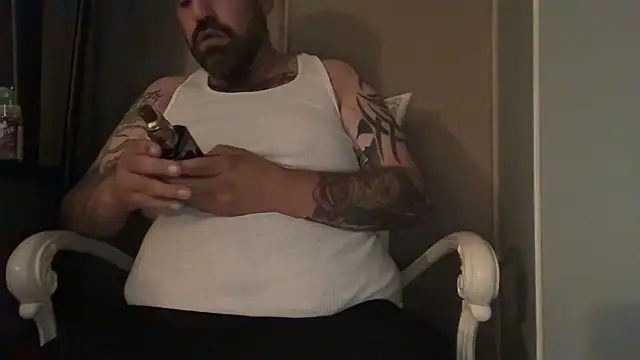 Snapshot of chubbycloudybottom chatting on 06.24.26 chubbycloudybottom online show from 06.24.26