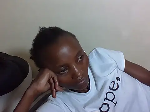 Snapshot of SexyNeedle22 chatting on 10.06.25 SexyNeedle22 online show from 10.06.25