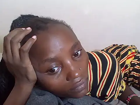 Snapshot of SexyNeedle22 chatting on 10.29.25 SexyNeedle22 online show from 10.29.25