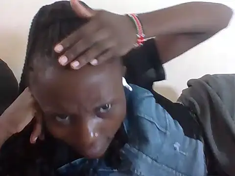 Snapshot of SexyNeedle22 chatting on 11.19.25 SexyNeedle22 online show from 11.19.25