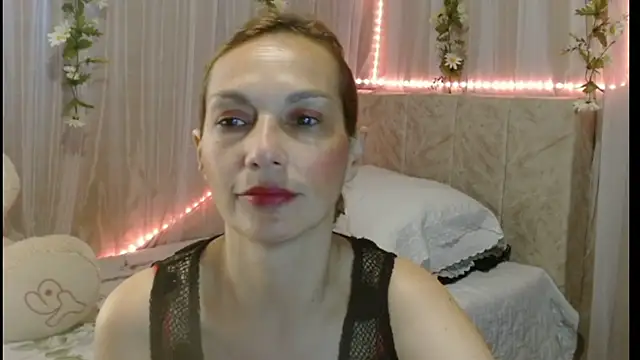 italagomez  online show from 02.09.25