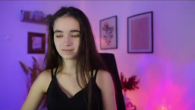 Gia Paige18 online show from 10.26.25