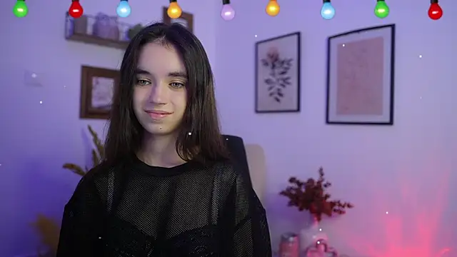 Gia Paige18 online show from 12.13.25