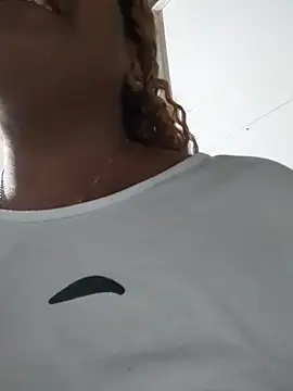 ELLA KELLY online show from 04.08.26