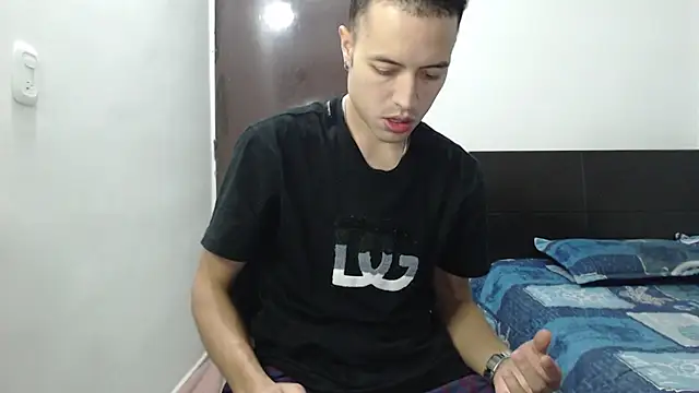 dimitriquiet05 online show from 12.14.24