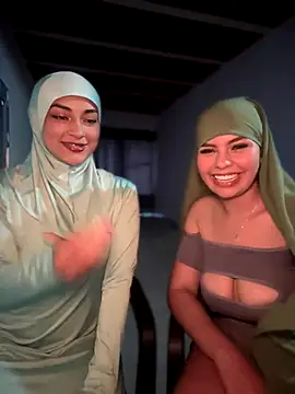 lalilamassu1 online show from 09.11.25