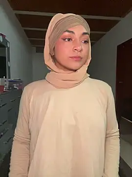 lalilamassu1 online show from 09.13.25