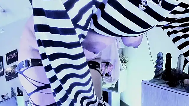 Snapshot of kuromi69 chatting on 02.21.26 kuromi69 online show from 02.21.26