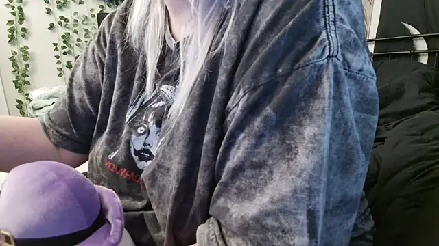 doomednympho online show from 11.11.25