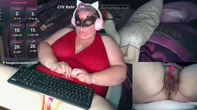 Snapshot of BBW-Ginger chatting on 10.09.25 BBW-Ginger online show from 10.09.25