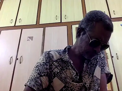 Lookin4Kinky Partner online show from 12.05.25