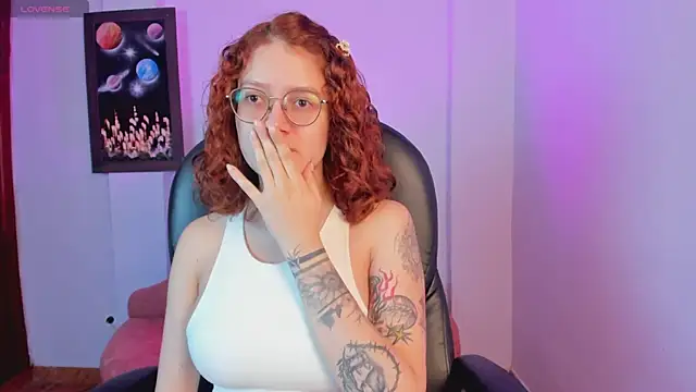 Snapshot of MiaWinx chatting on 02.16.26 MiaWinx online show from 02.16.26