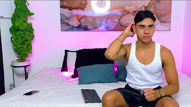 Mackenzzie 777  online show from 10.09.25